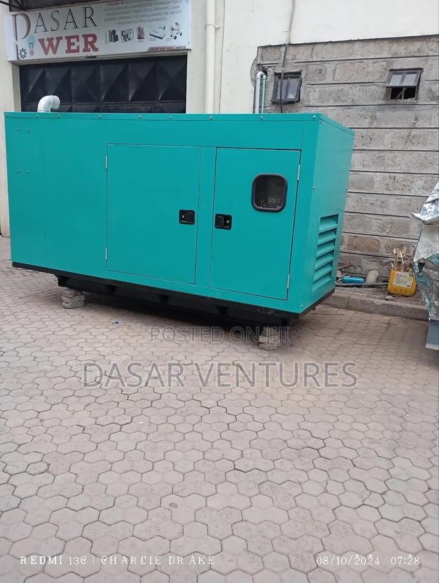 Ex UK Generators 150kva Cummins Mint Condition - thumbnail 2