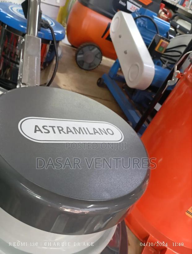 Floor Scrubber Machine-Astramilano - thumbnail 3