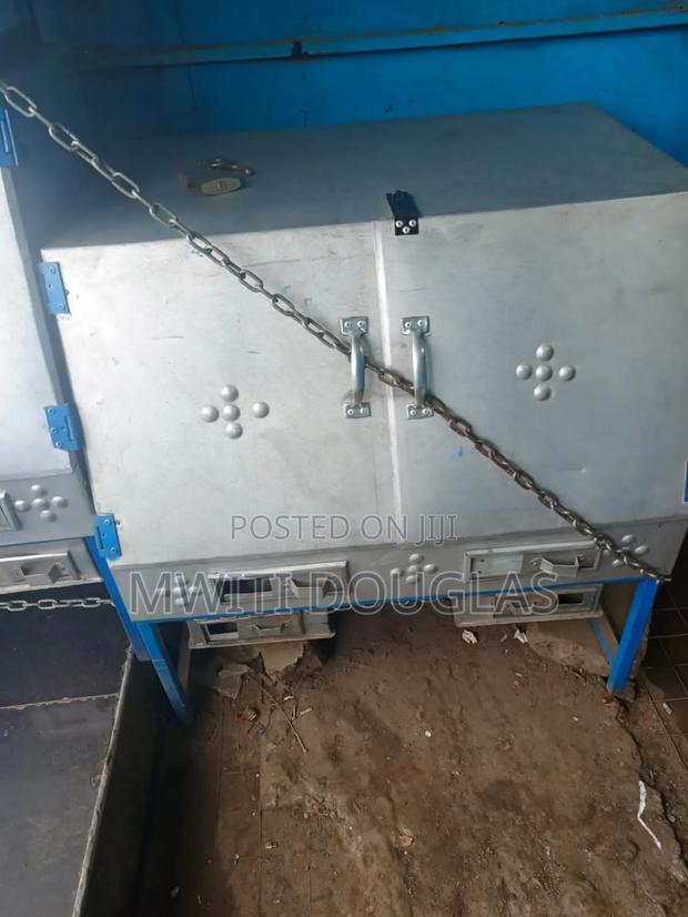 Drawing Out Local Oven - main view