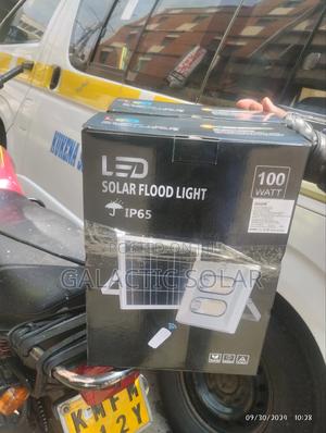 100w Solar Floodlight With Motion Sensor - thumbnail 2