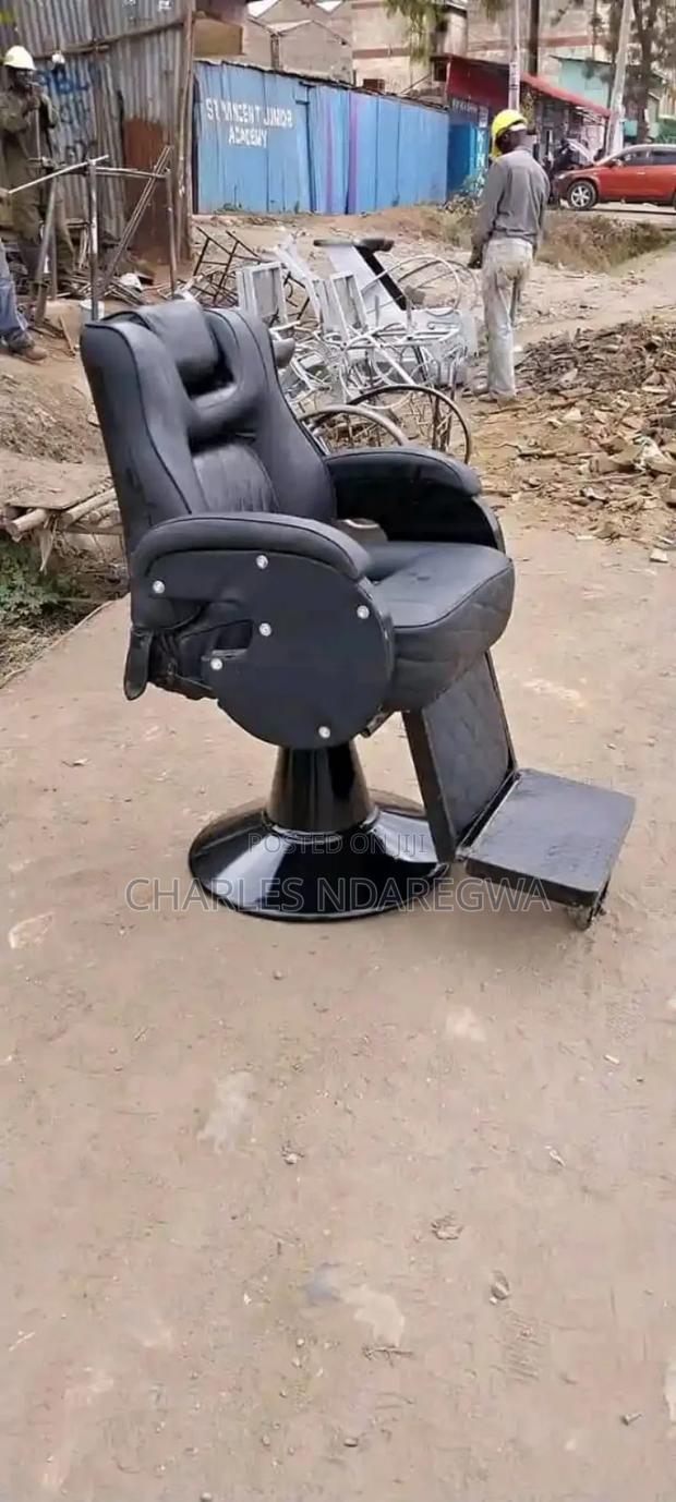 Barber Seat Kinyozi - main view