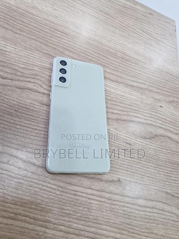 Samsung Galaxy S21 FE 128 GB White