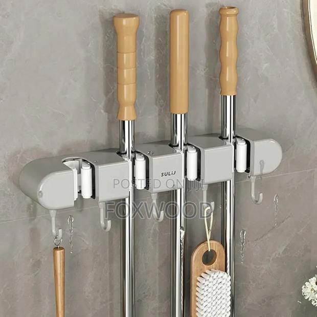 Universal Punch Free Mop Holder - thumbnail 4