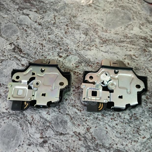 Boot Lock Toyota Axio - thumbnail 2