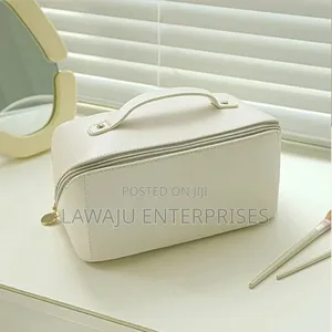White PU Leather Travel Cosmetic Bag