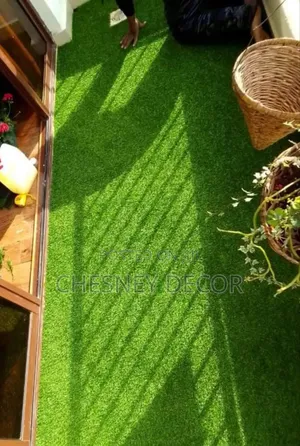 Blissful Artificial Grass Carpets for Balcony Spaces