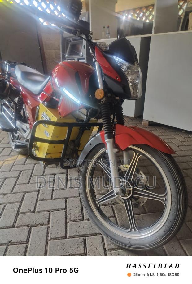 Motorcycle 2023 Red - thumbnail 3