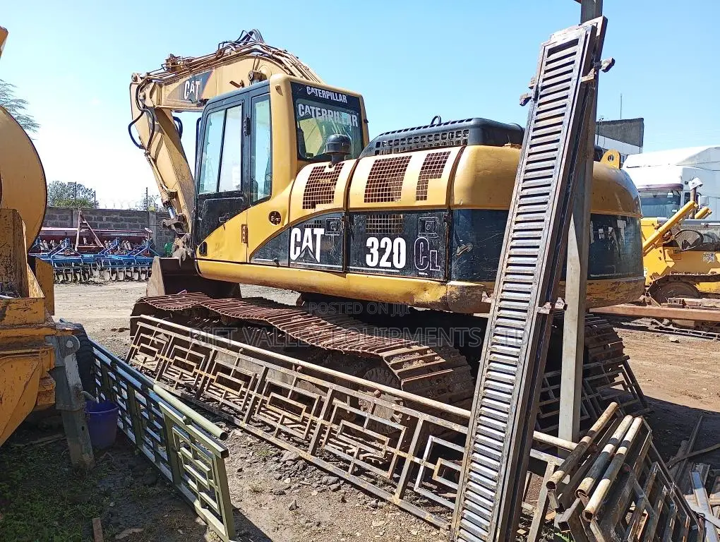 Used CAT 320 CL Excavator