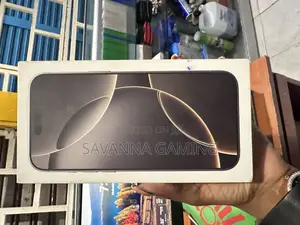 New Apple iPhone 16 Pro Max 256 GB Gold