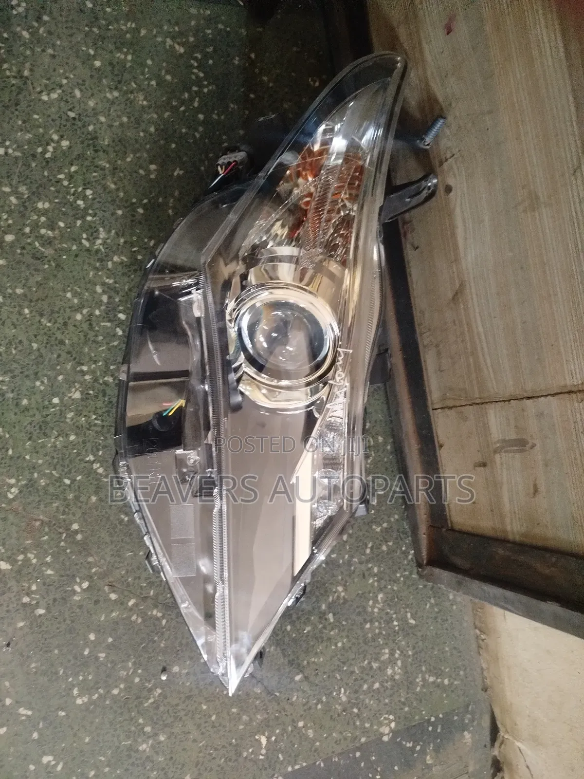 Auris 2015 Headlight Non Zenon
