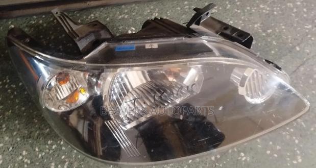Mazda MPV Headlights - thumbnail 2