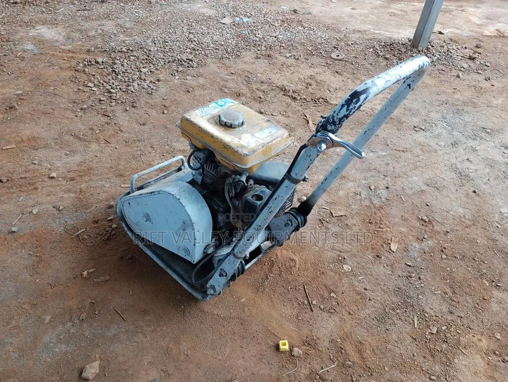 Kenshin Vibrating Plate Compactor
