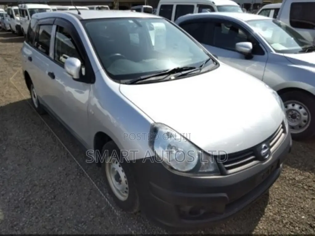 Nissan Advan 2017 Silver