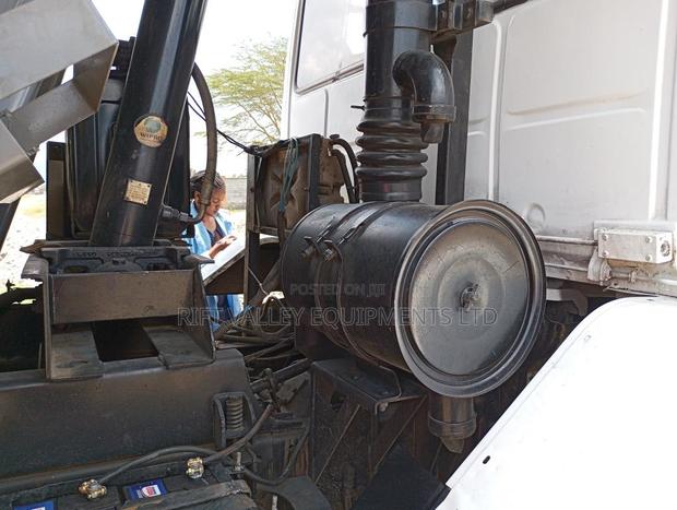 Ashok Leyland 2516 Tipper in Excellent Condition - thumbnail 2