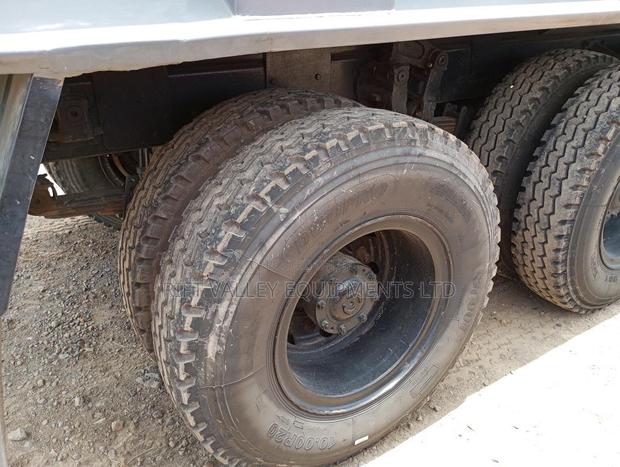 Ashok Leyland 2516 Tipper in Excellent Condition - thumbnail 7