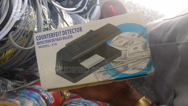 Counterfeit Money Detector - main view