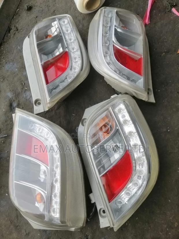 Taillight Daihstsu Mira