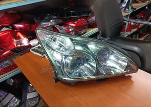 Headlight Harrier 240 No. 4