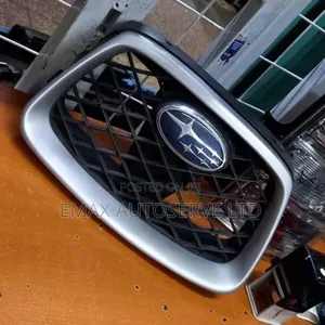 Center Grill Subaru Impreza