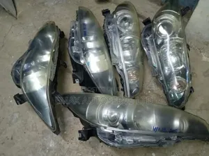 Headlight Wish 2010 Xenon