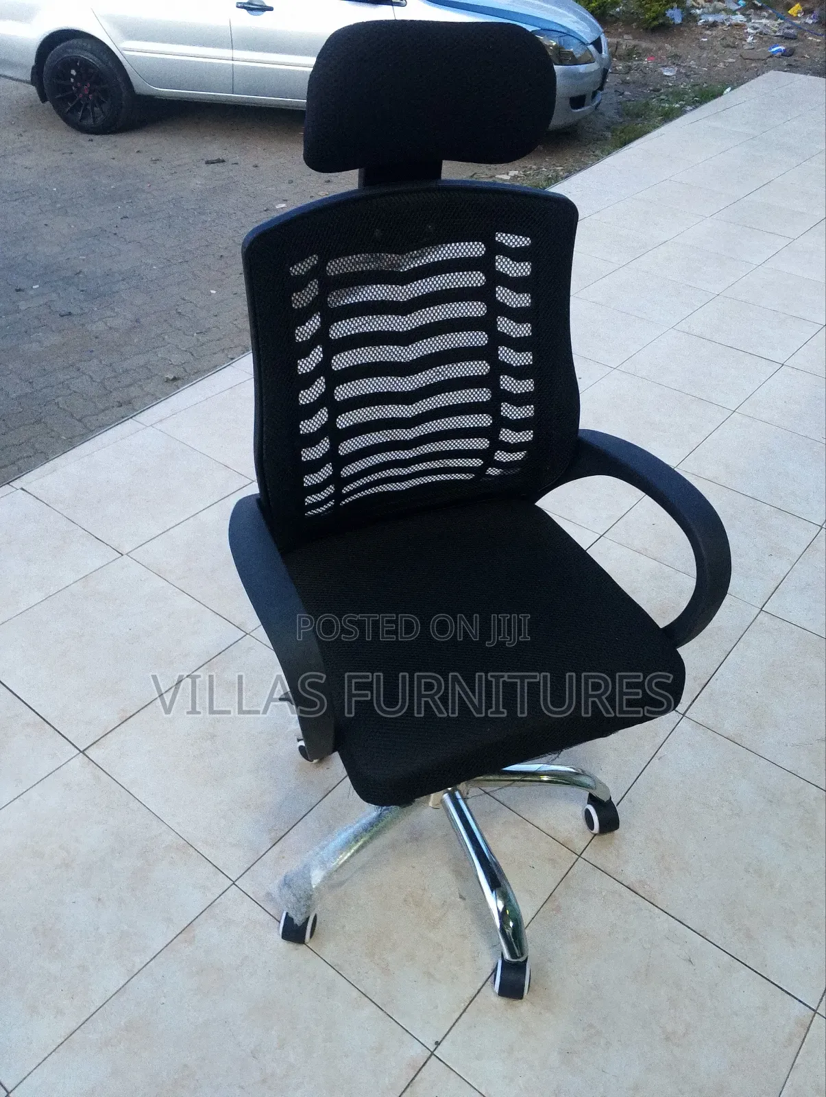 Revolving Headrest Chair