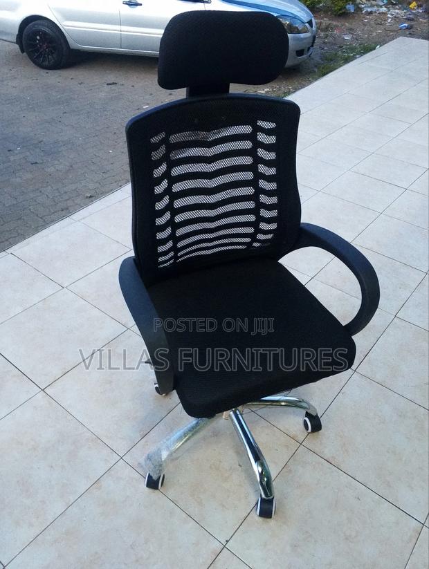Revolving Headrest Chair