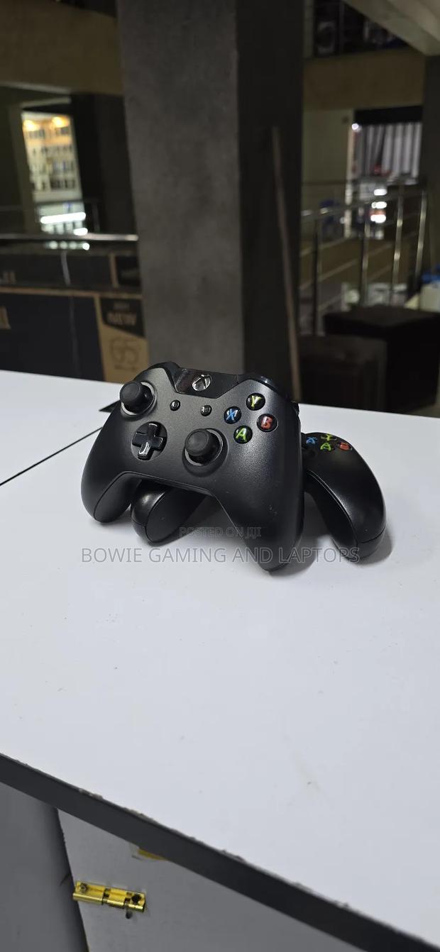 Xbox One Pad Controller - thumbnail 4