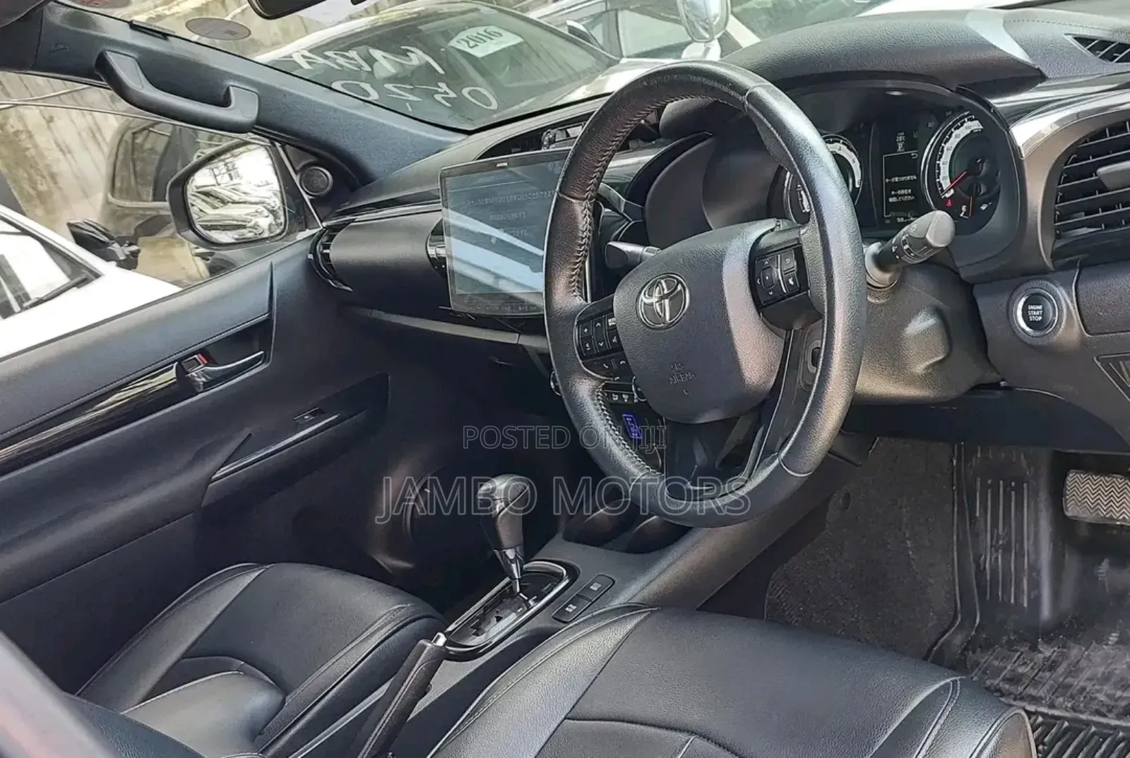 Toyota Hilux 2019 Silver