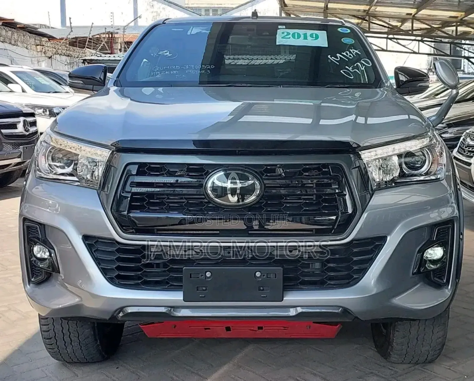 Toyota Hilux 2019 Silver