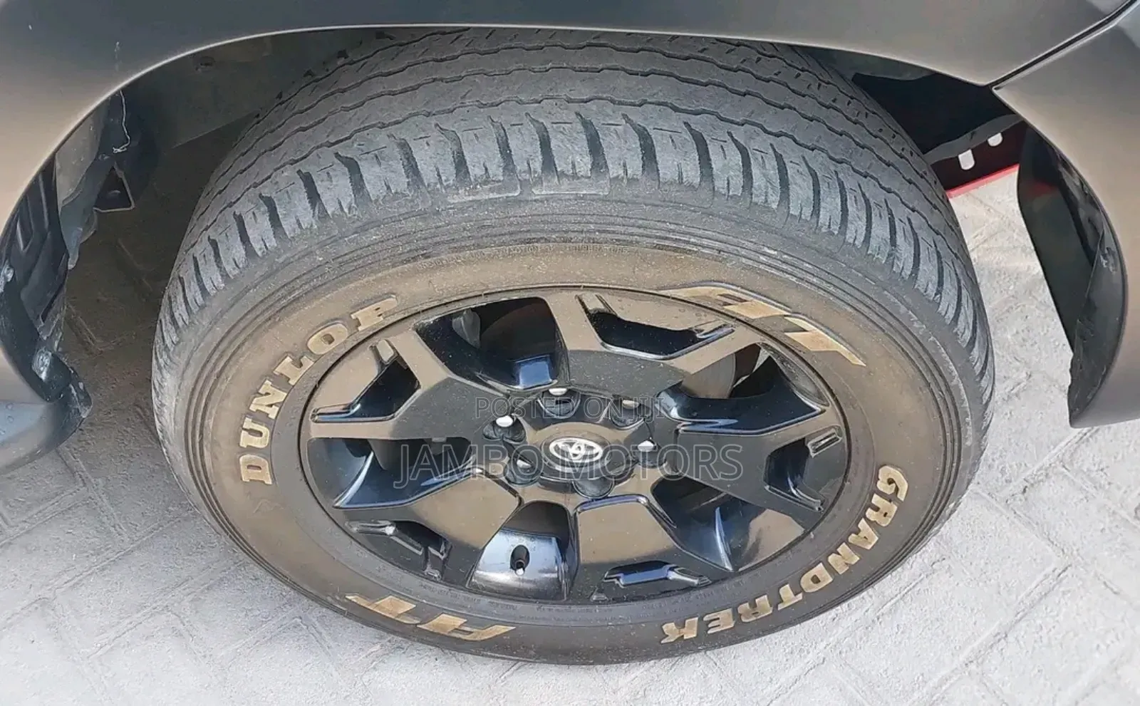 Toyota Hilux 2019 Silver