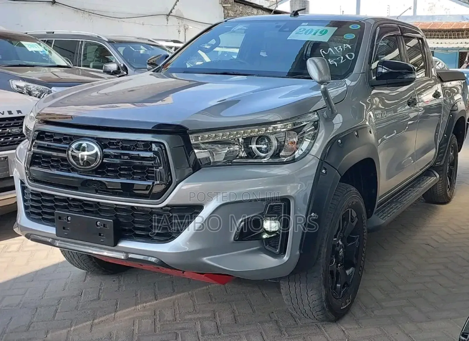 Toyota Hilux 2019 Silver