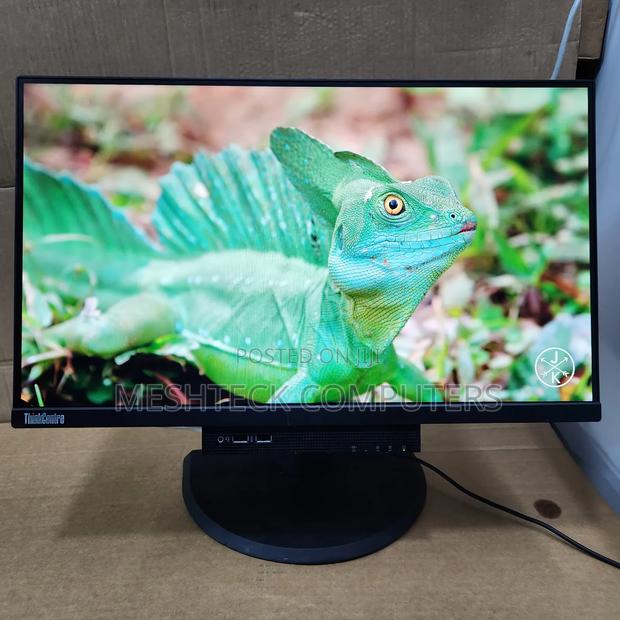 Lenovo ThinkCentre Neo 30A 8GB Intel Core I5 SSD 256GB - main view