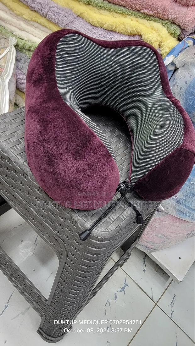 Travel Neck Pillow - thumbnail 4