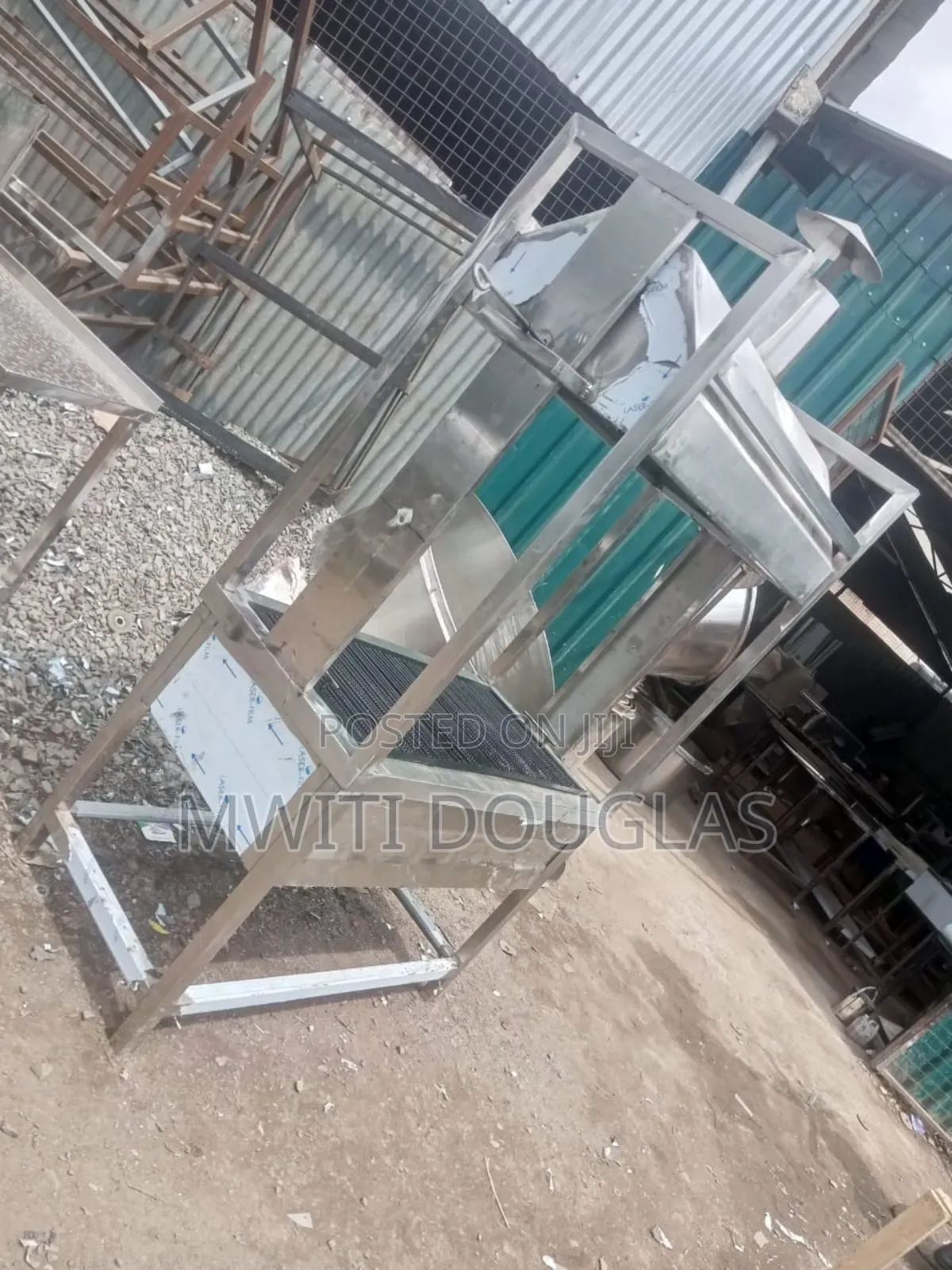 Amazing Stainless Choma Grill With Smoke/Steam Hood