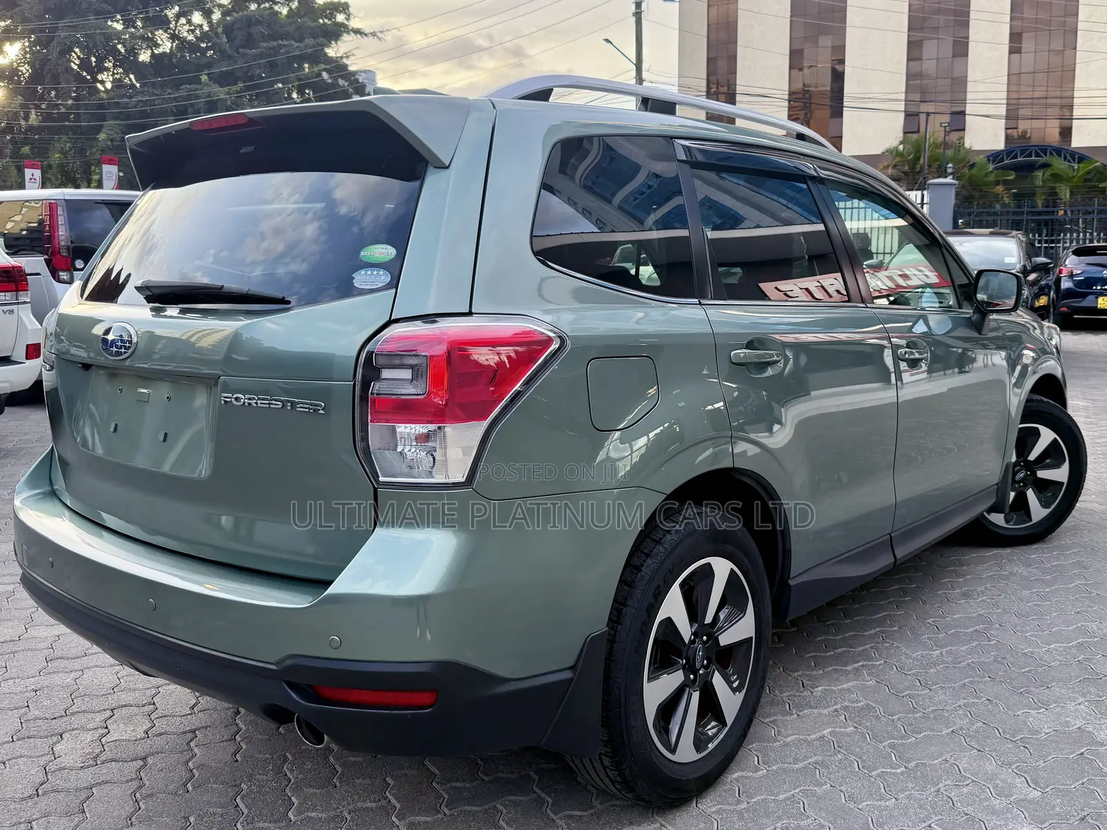Subaru Forester 2.0XT Premium AWD 2017 Green