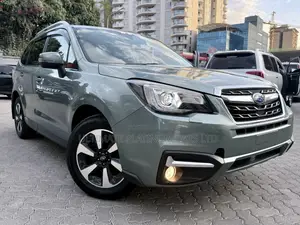 Subaru Forester 2.0XT Premium AWD 2017 Green