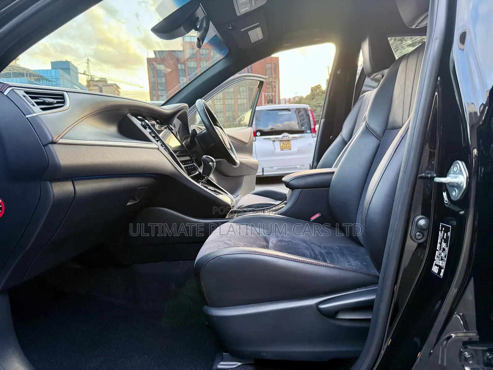 Toyota Harrier 2.0 Turbo 4WD 2017 Black