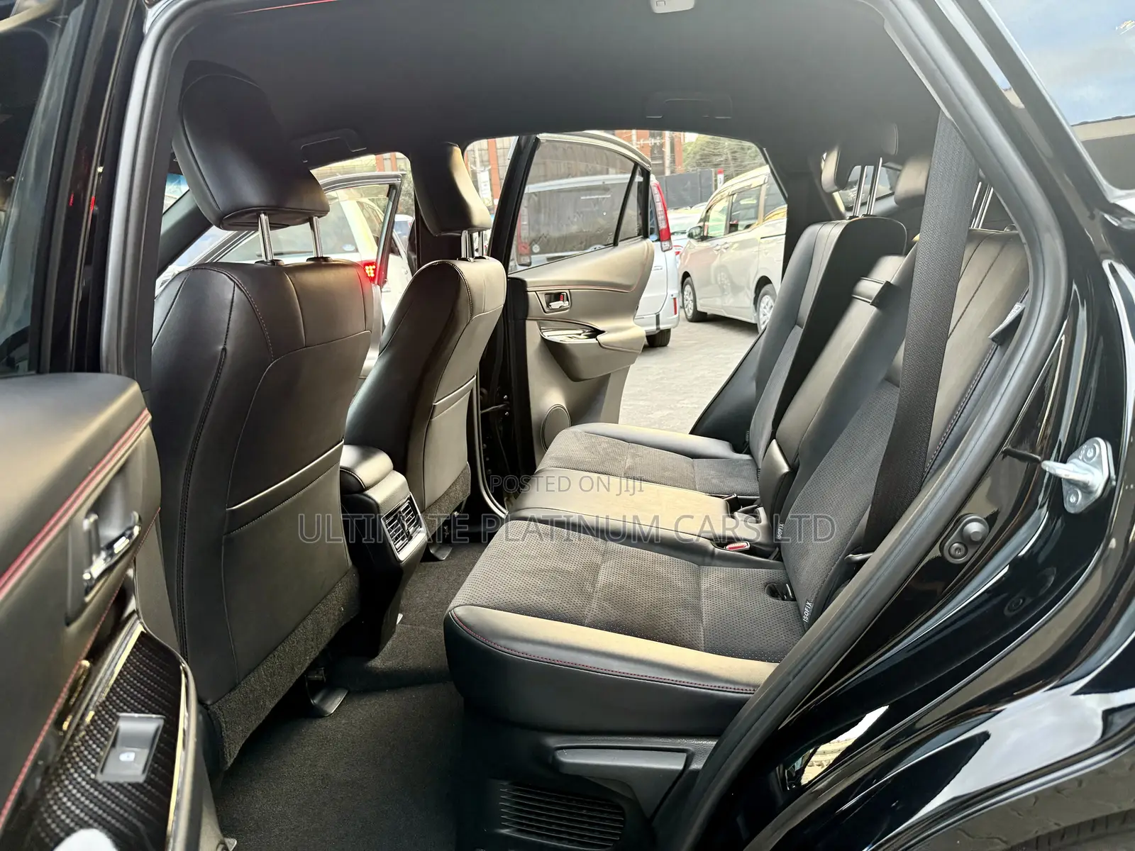 Toyota Harrier 2.0 Turbo 4WD 2017 Black