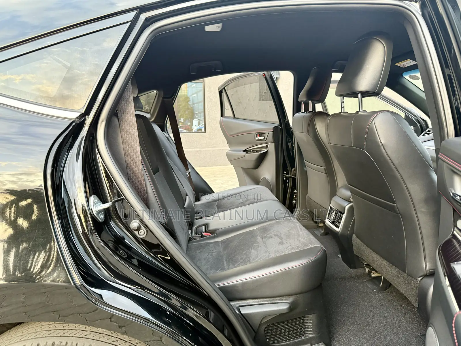 Toyota Harrier 2.0 Turbo 4WD 2017 Black