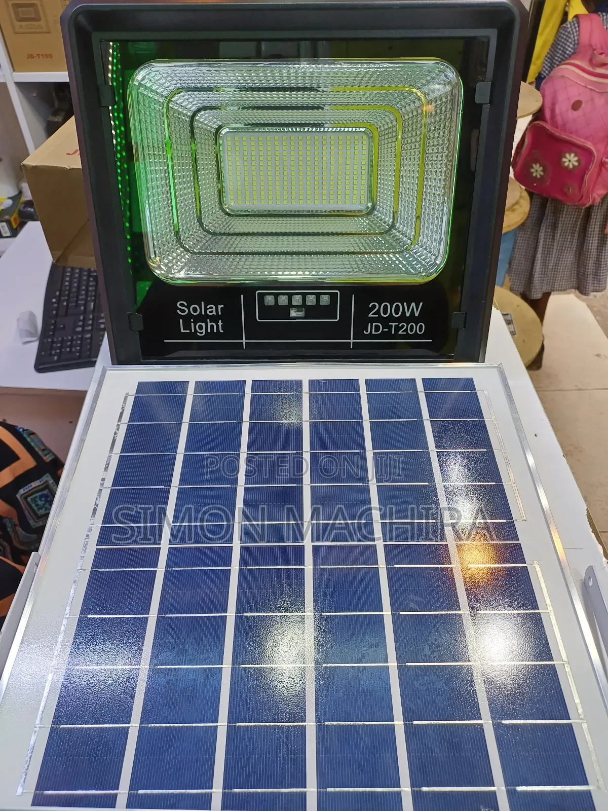 200W Solar Light + Solar Panel