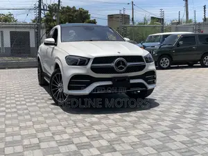 Mercedes-Benz GLE-Class GLE 400d 4MATIC 2020 Pearl