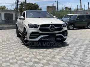 Mercedes-Benz GLE-Class GLE 400d 4MATIC 2020 Pearl