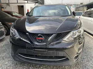 Nissan Qashqai 2017 Black