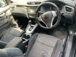 Nissan Qashqai 2017 Black