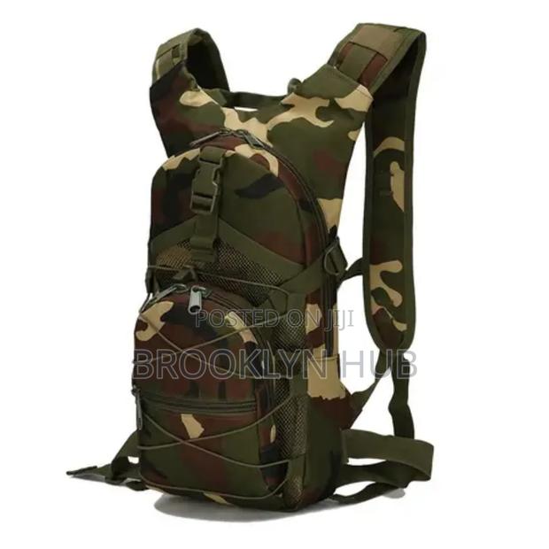 Tactical Hiking Bag With 3l Water Bladder - main view