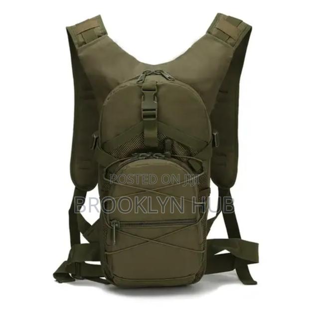Tactical Hiking Bag With 3l Water Bladder - thumbnail 2