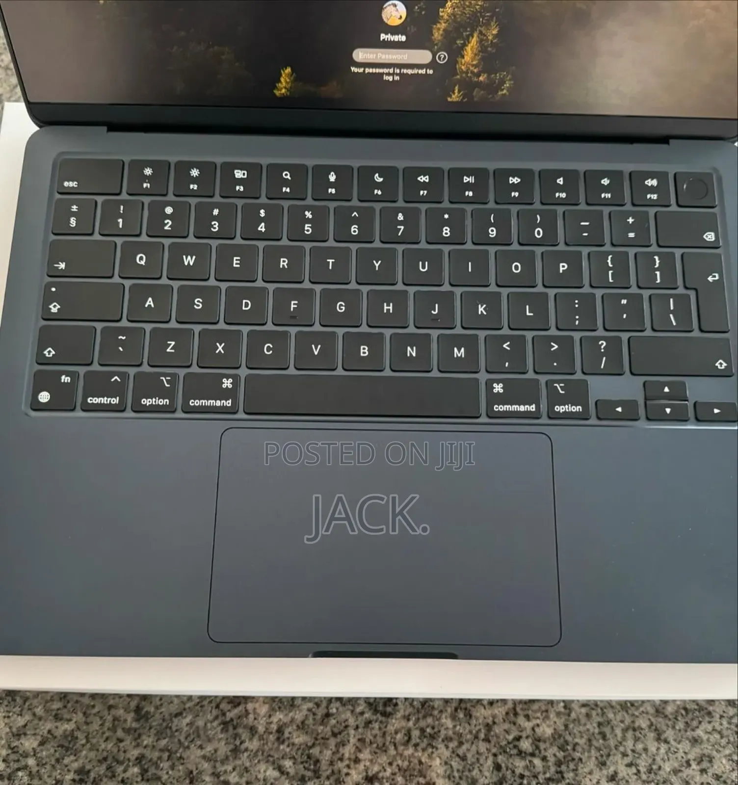 Laptop Apple MacBook Air 2024 M3 13-Inch 8GB Apple M3 SSD 256GB
