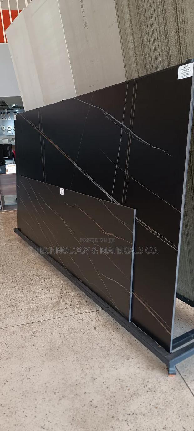 Larent Black Sintered Countertops - main view