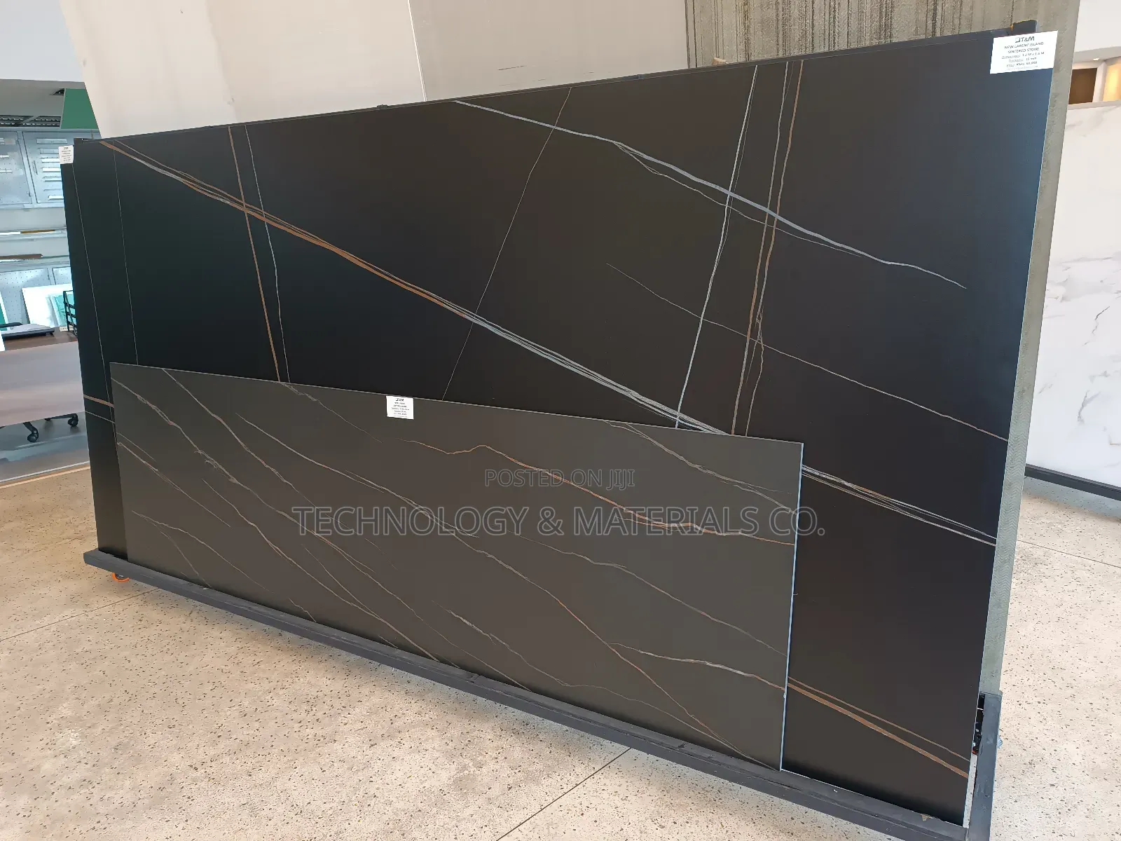 Larent Black Sintered Countertops