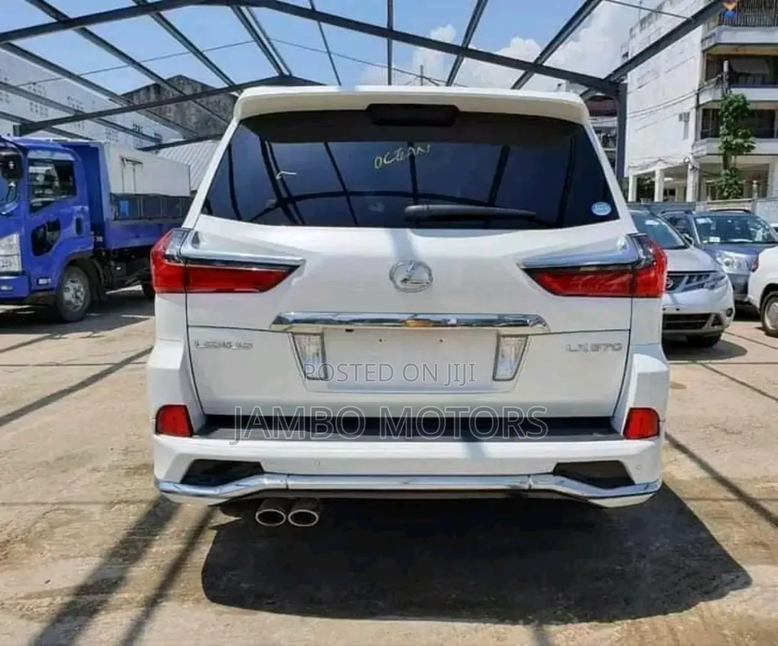 Lexus LX 570 (5 seats) AWD 2018 White